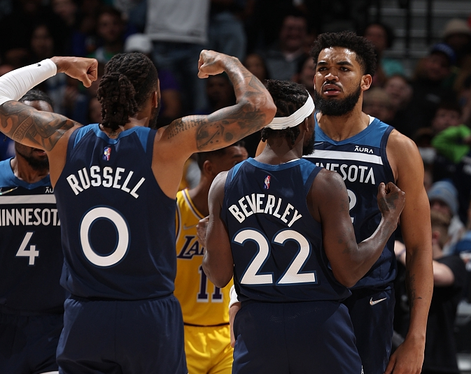 持球发起 持球发起